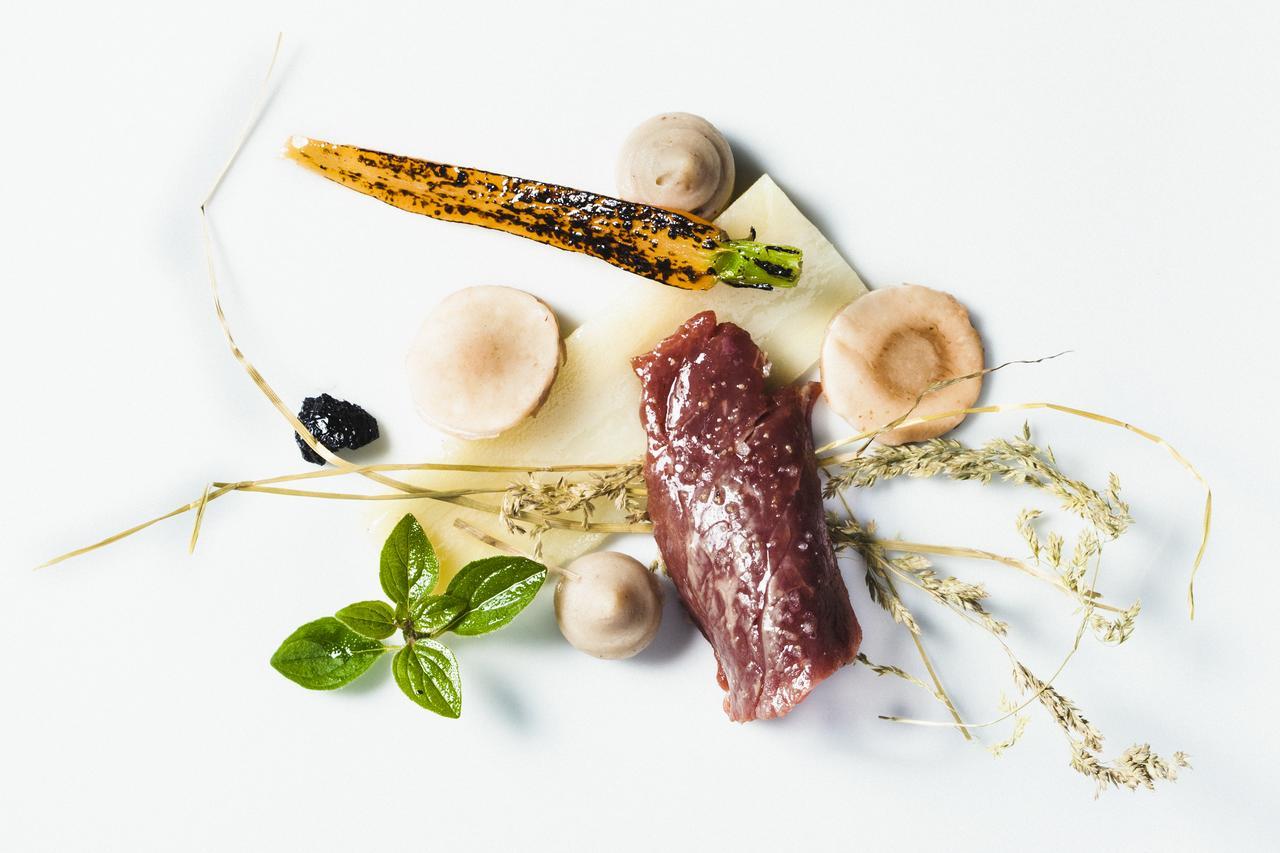 Luzy Logis Hotel Du Morvan - Restaurant La Table De Jerome מראה חיצוני תמונה